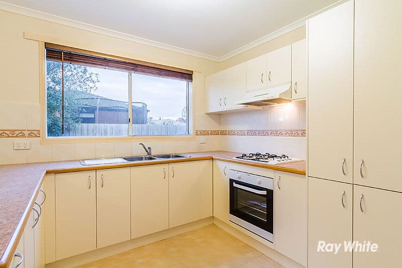 4 Kismet Close, Cranbourne West VIC 3977, Cranbourne West - Thumbnail 2