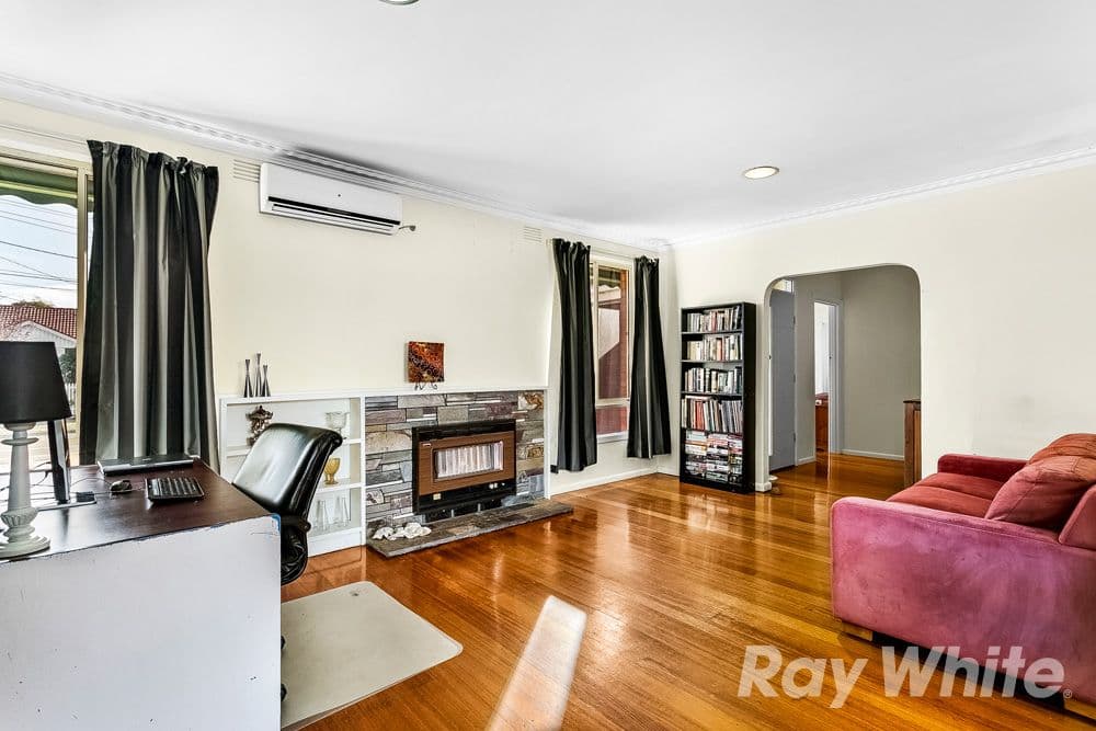 4 Crocus Crescent, Glen Waverley VIC 3150, Glen Waverley - Thumbnail 5