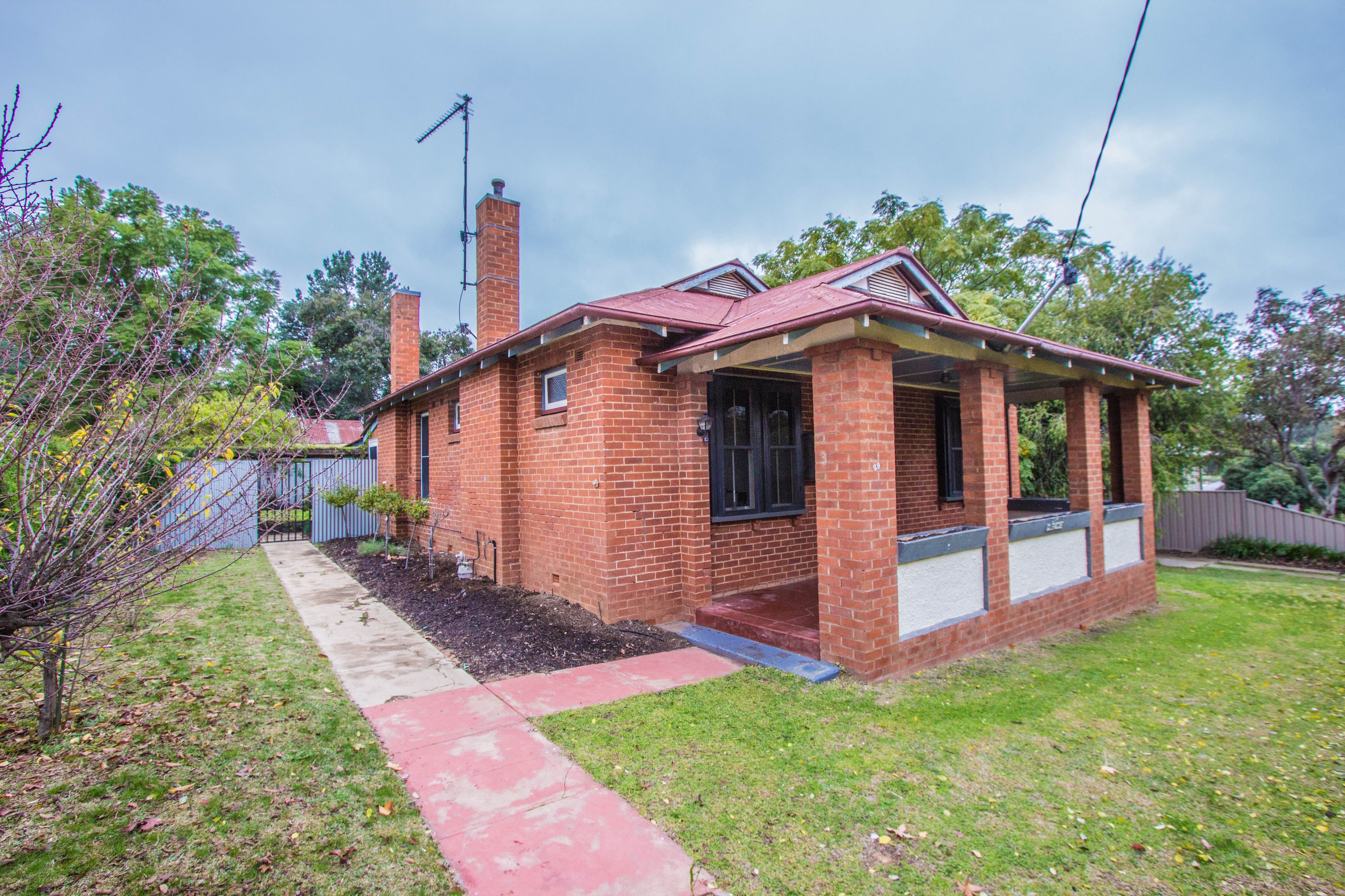 29 Roberts Street, Narrandera - Image 1