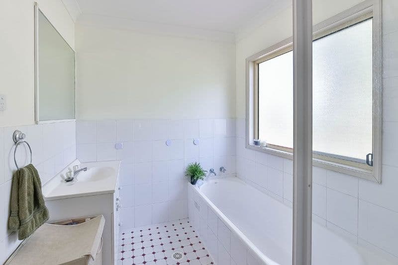 91 Ingham Drive, Casula NSW 2170, Casula - Thumbnail 6