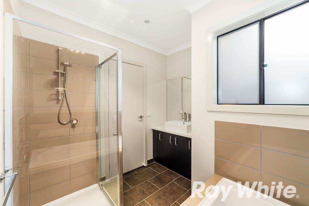 6 Travertine Crescent, Doreen VIC 3754, Doreen - Thumbnail 7