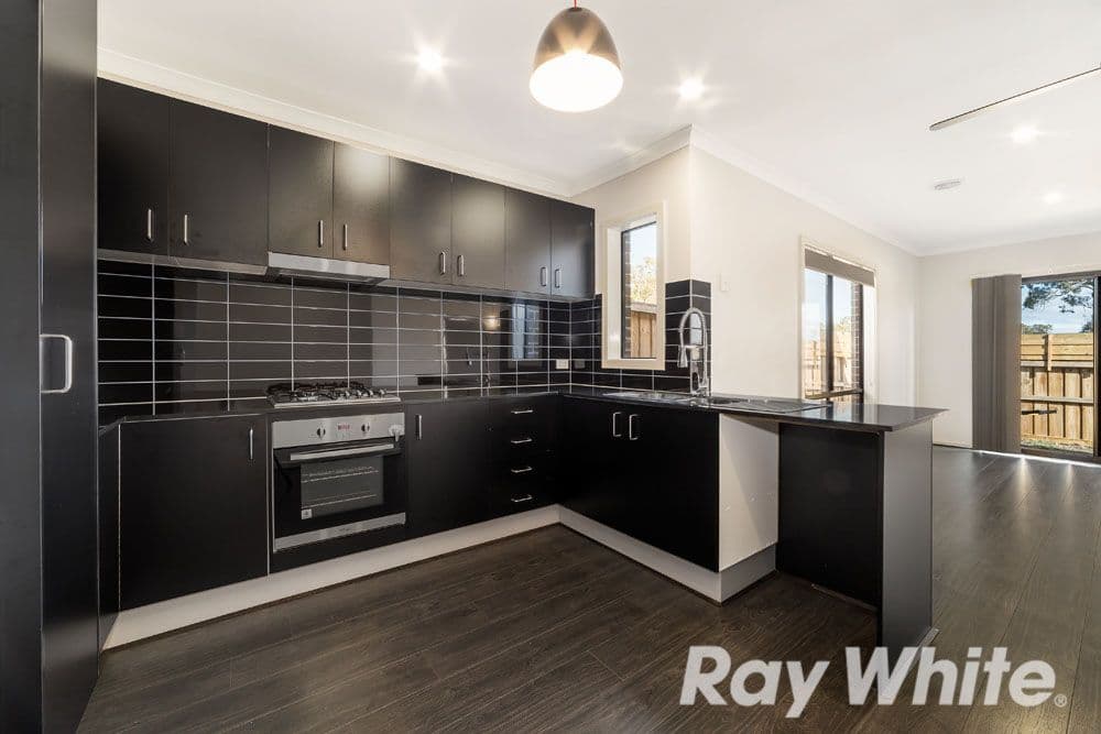 6 Travertine Crescent, Doreen VIC 3754, Doreen - Thumbnail 3