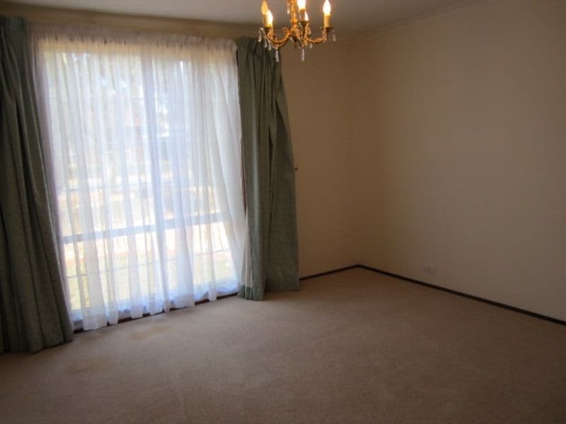 37 Mofflin Street, CHISHOLM ACT 2905, Chisholm - Thumbnail 3