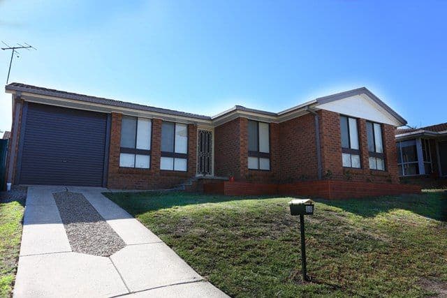 10 Madang Place, GLENFIELD NSW 2167, Glenfield - Image 1