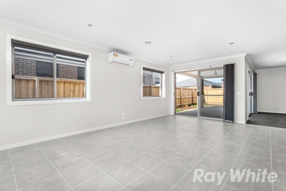 14 Spencer Street, Point Cook VIC 3030, Point Cook - Thumbnail 4