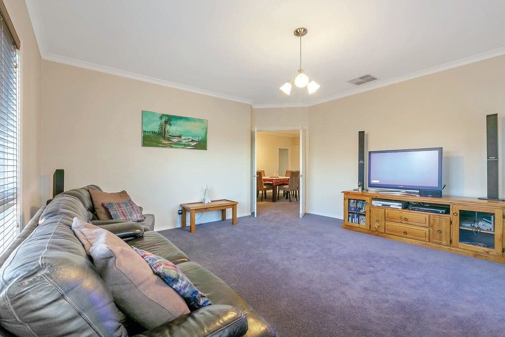 4 Curtin Court, Delacombe  Victoria  3356, Australia, Delacombe - Thumbnail 4