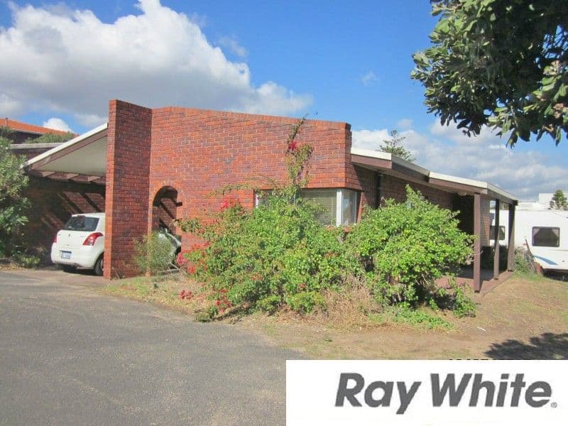 2/201 Ocean Drive, South Bunbury WA 6230, South Bunbury - Image 1