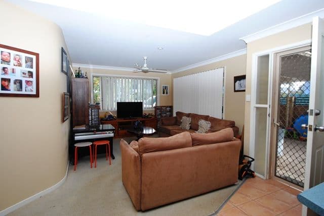 66 Hawke Street, Huskisson - Thumbnail 2
