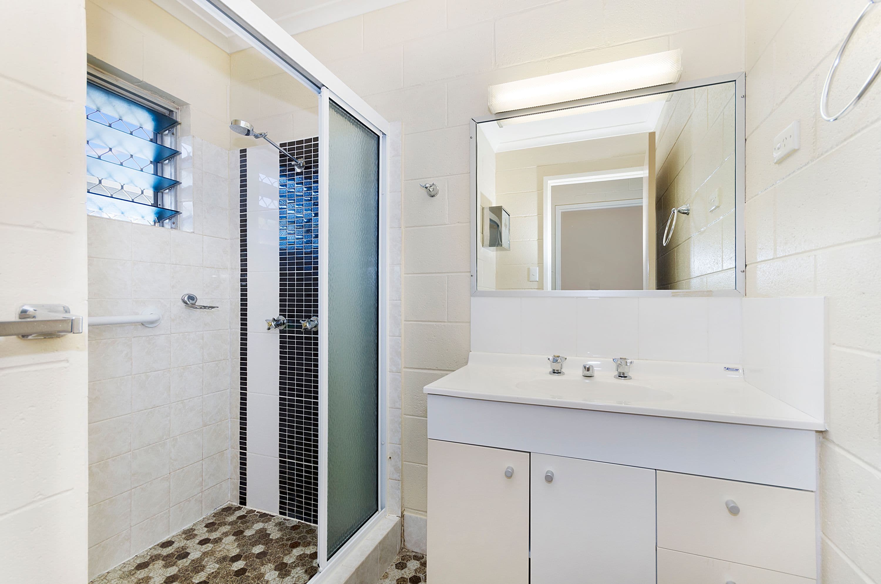 27 Wright Street, Wulguru QLD 4811, Wulguru - Thumbnail 5