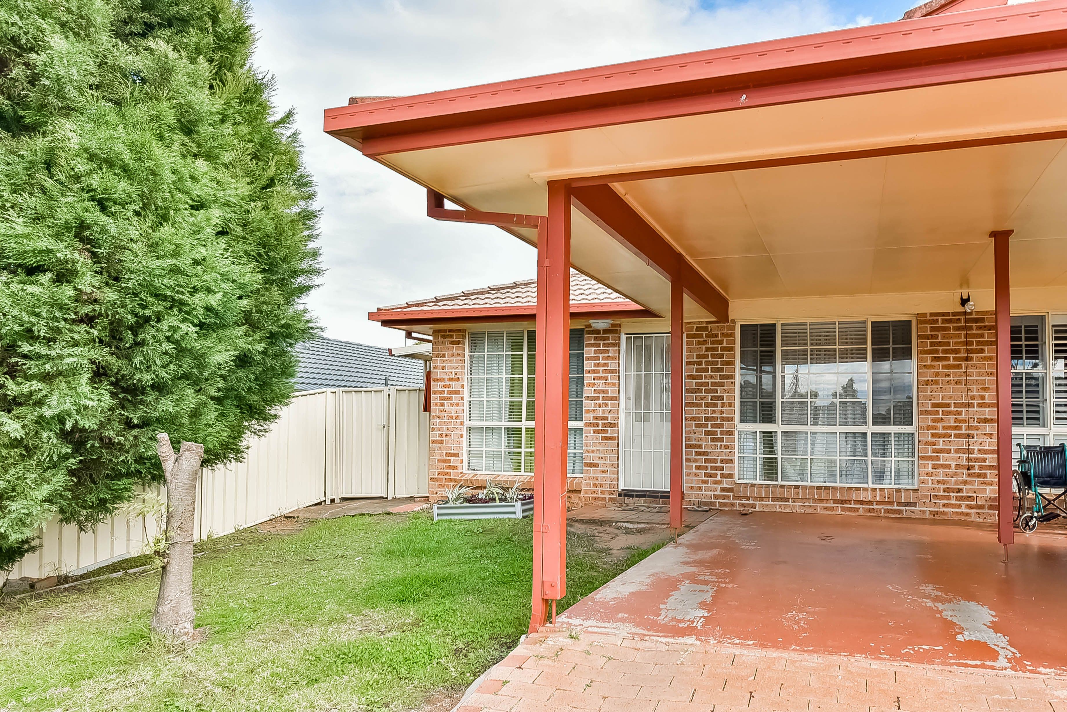 11 Pontiac Place, Ingleburn NSW 2565, Ingleburn - Image 1
