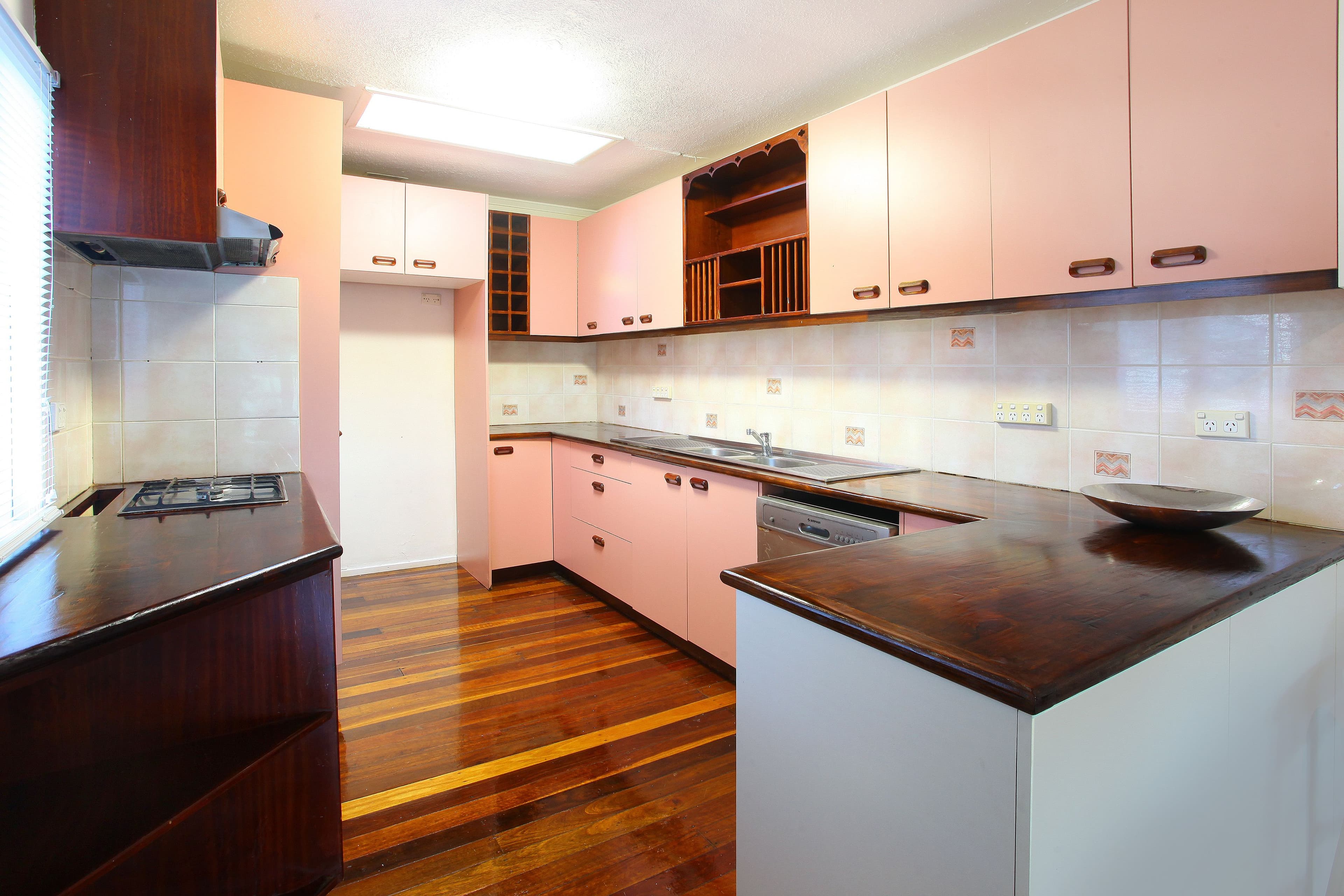 6 Joan Street, Southport QLD 4215, Southport - Thumbnail 5