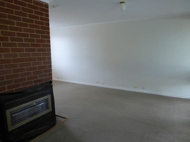 10 Eugenia Street, Rivett ACT 2611, Rivett - Thumbnail 3