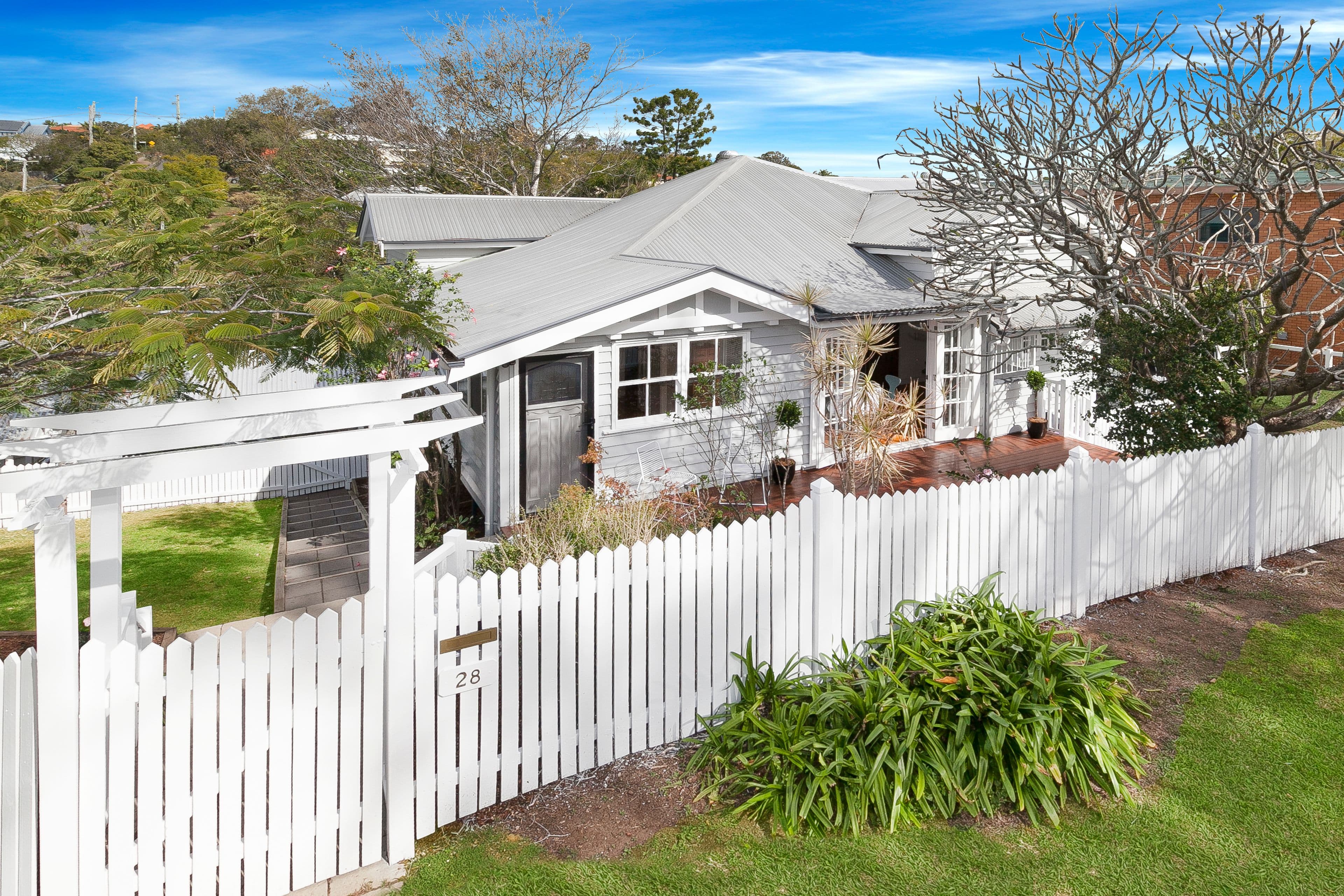 28 Jolimont Street, Sherwood QLD 4075, Sherwood - Image 1