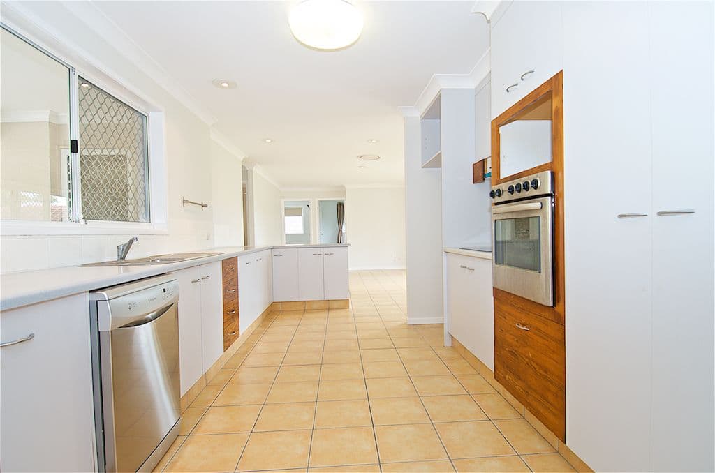 9 Snead Court, Parkwood QLD 4214, Parkwood - Thumbnail 4