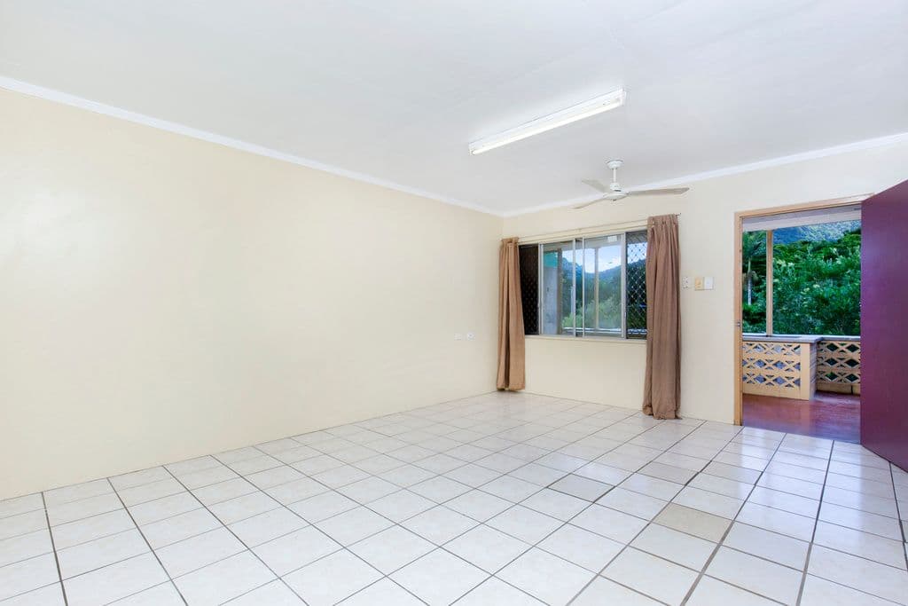180 McManus Street, Whitfield QLD 4870, Whitfield - Thumbnail 3