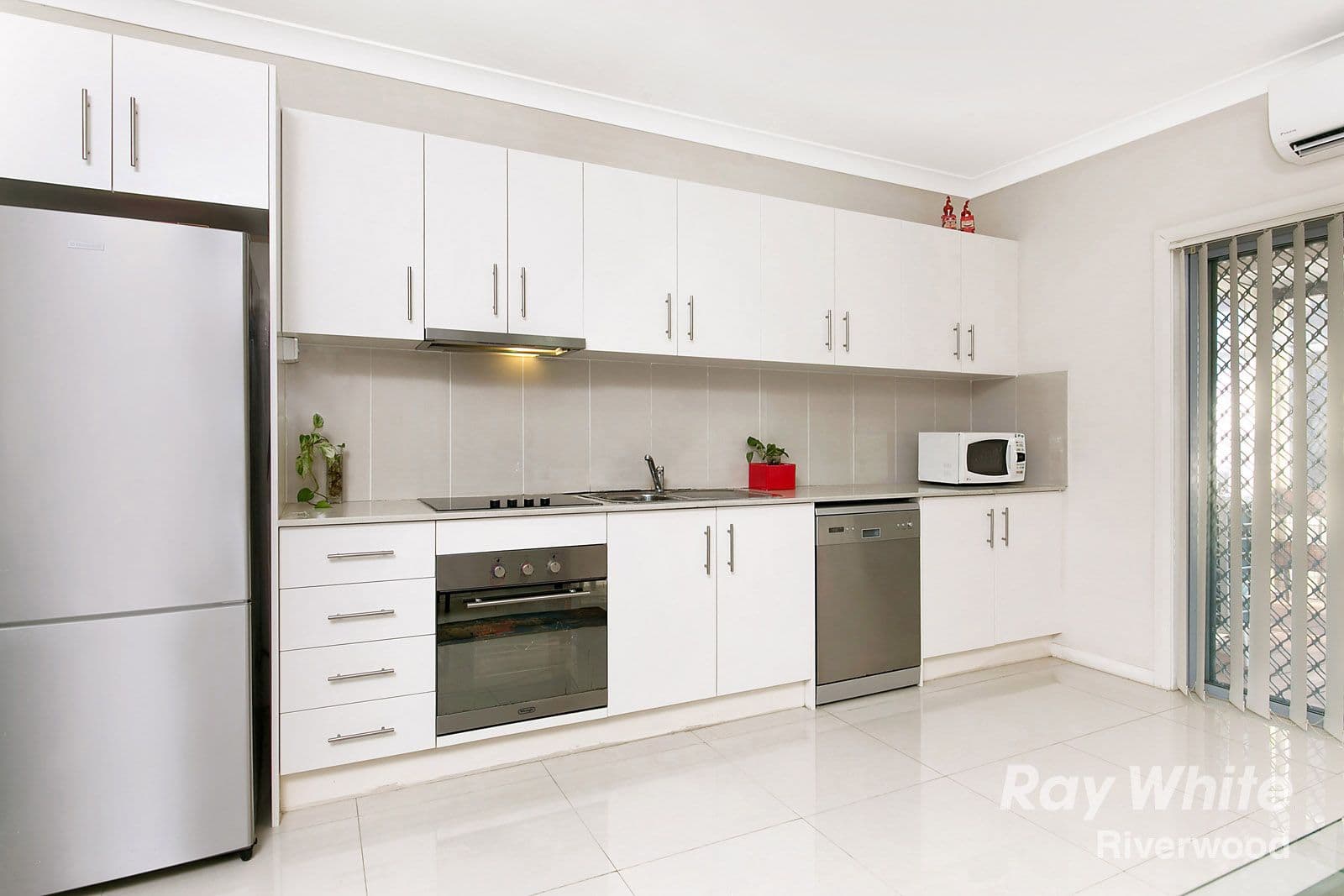 16 Basil Street, Riverwood NSW 2210, Riverwood - Thumbnail 6