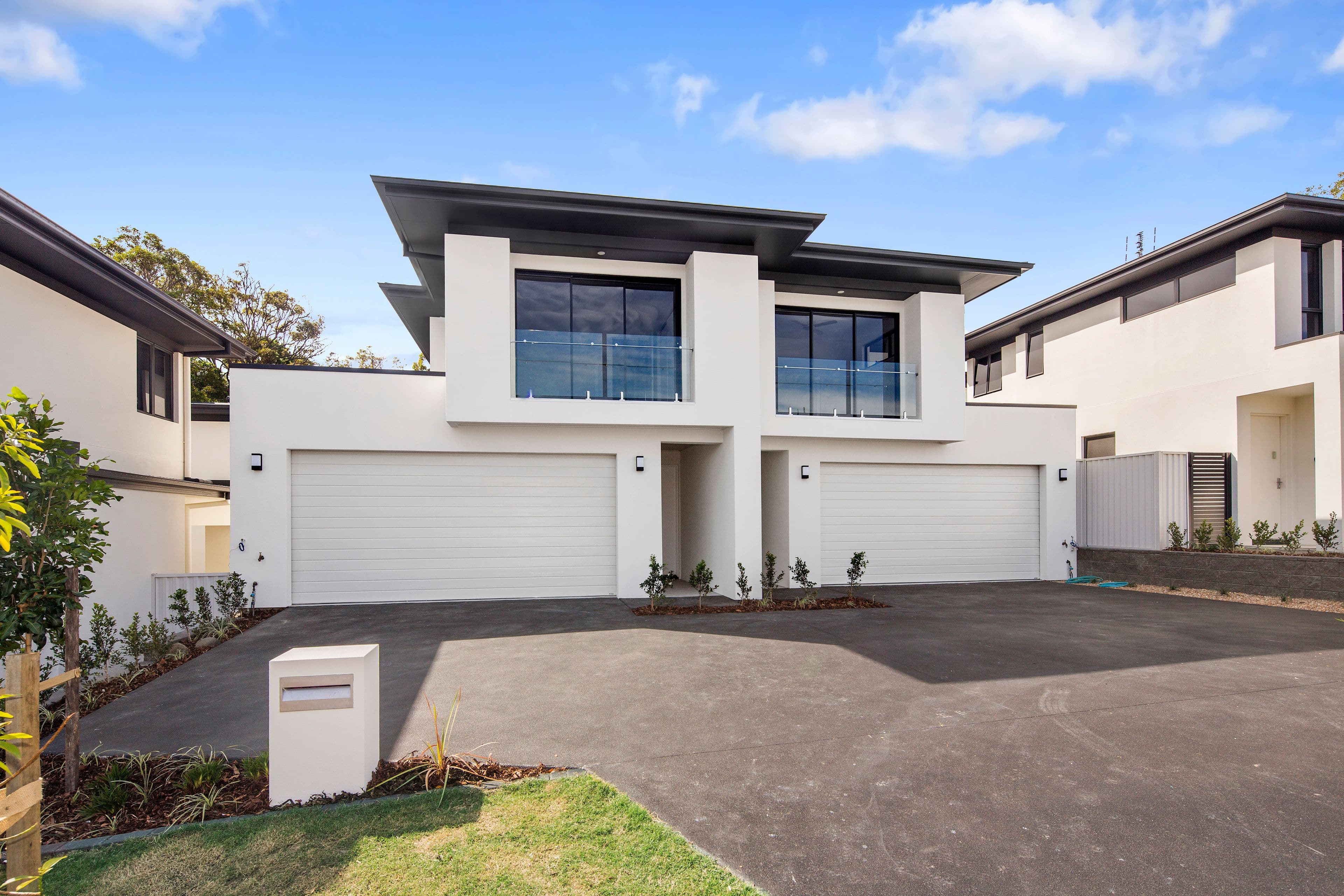 9 Clinton Street, Labrador QLD 4215, Labrador - Image 1