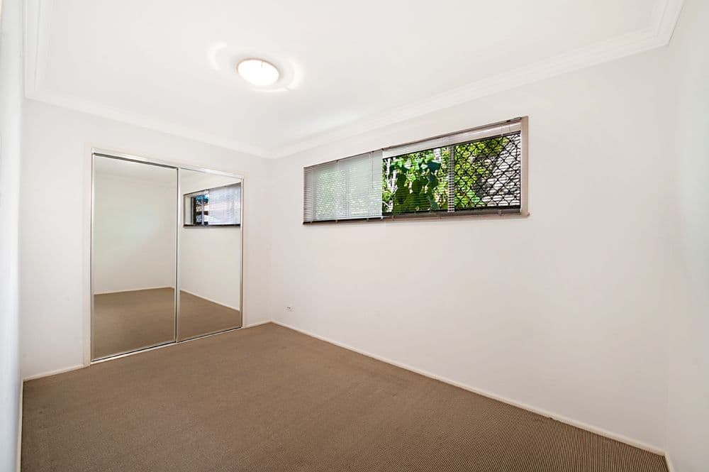 11 Darrambal Street, Chevron Island QLD 4217, Chevron Island - Thumbnail 6