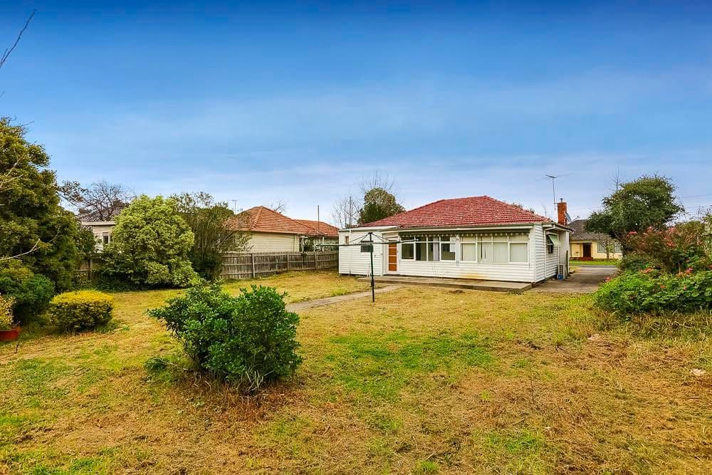 18 Kitchener Road, Pascoe Vale VIC 3044, Pascoe Vale - Thumbnail 2