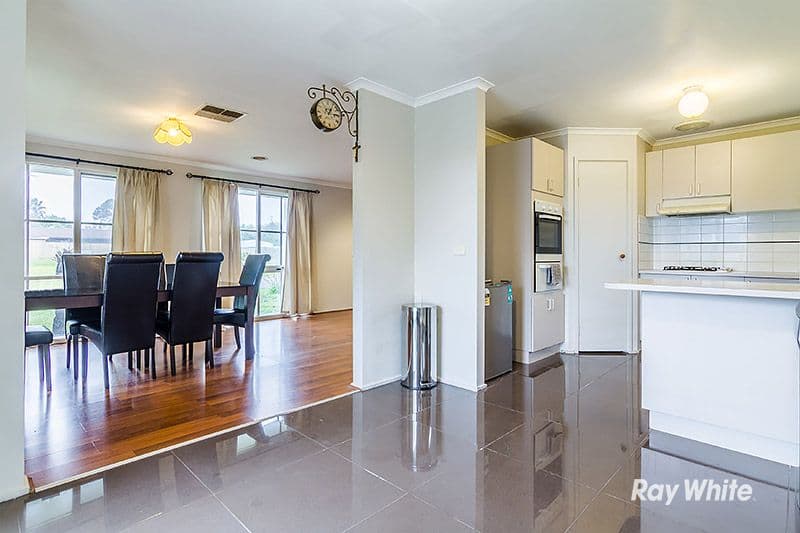 1 Elcan Avenue, Cranbourne West VIC 3977, Cranbourne West - Thumbnail 3