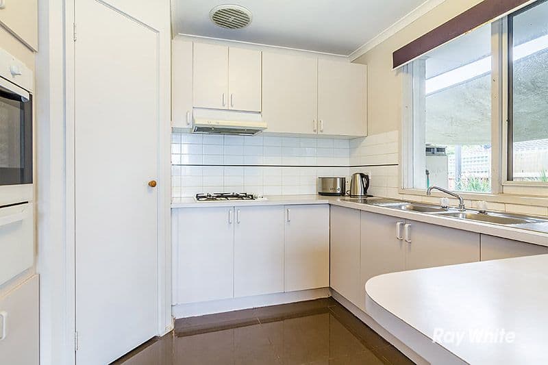 1 Elcan Avenue, Cranbourne West VIC 3977, Cranbourne West - Thumbnail 4