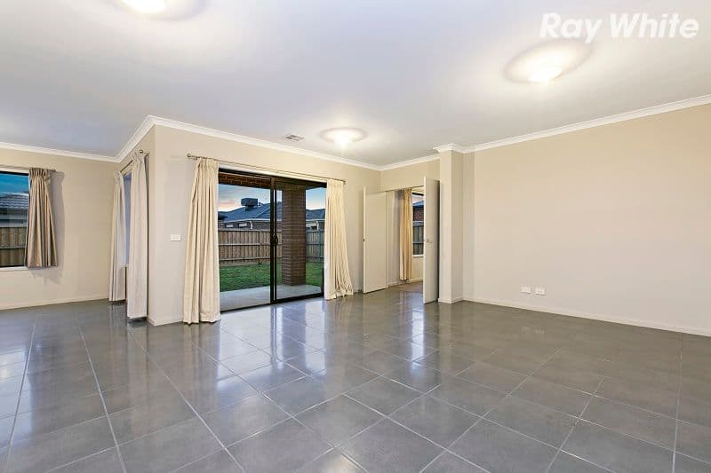 3 Bevington Crescent, Officer VIC 3809, Officer - Thumbnail 5