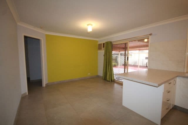 26 Dotterel Street, Hinchinbrook - Thumbnail 4