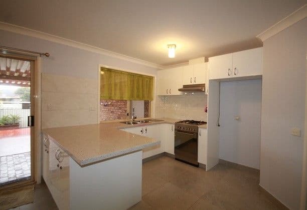 26 Dotterel Street, Hinchinbrook - Thumbnail 3