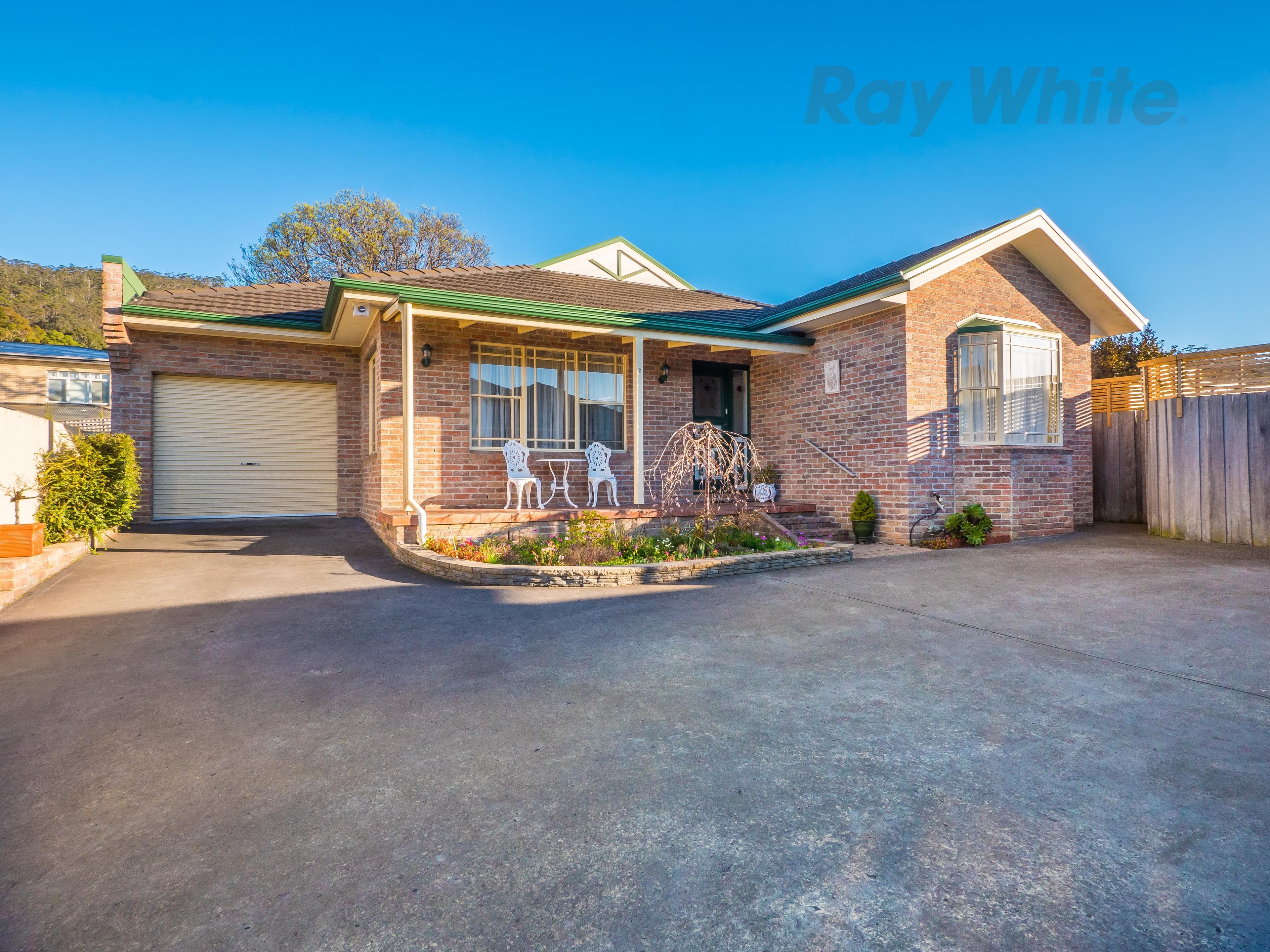27 Flinders Esplanade, Taroona TAS 7053, Taroona - Image 1