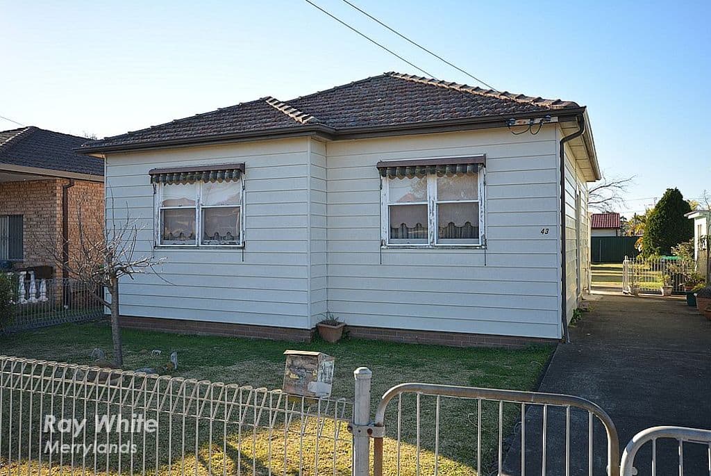43 Woodstock Street, Guildford - Image 1