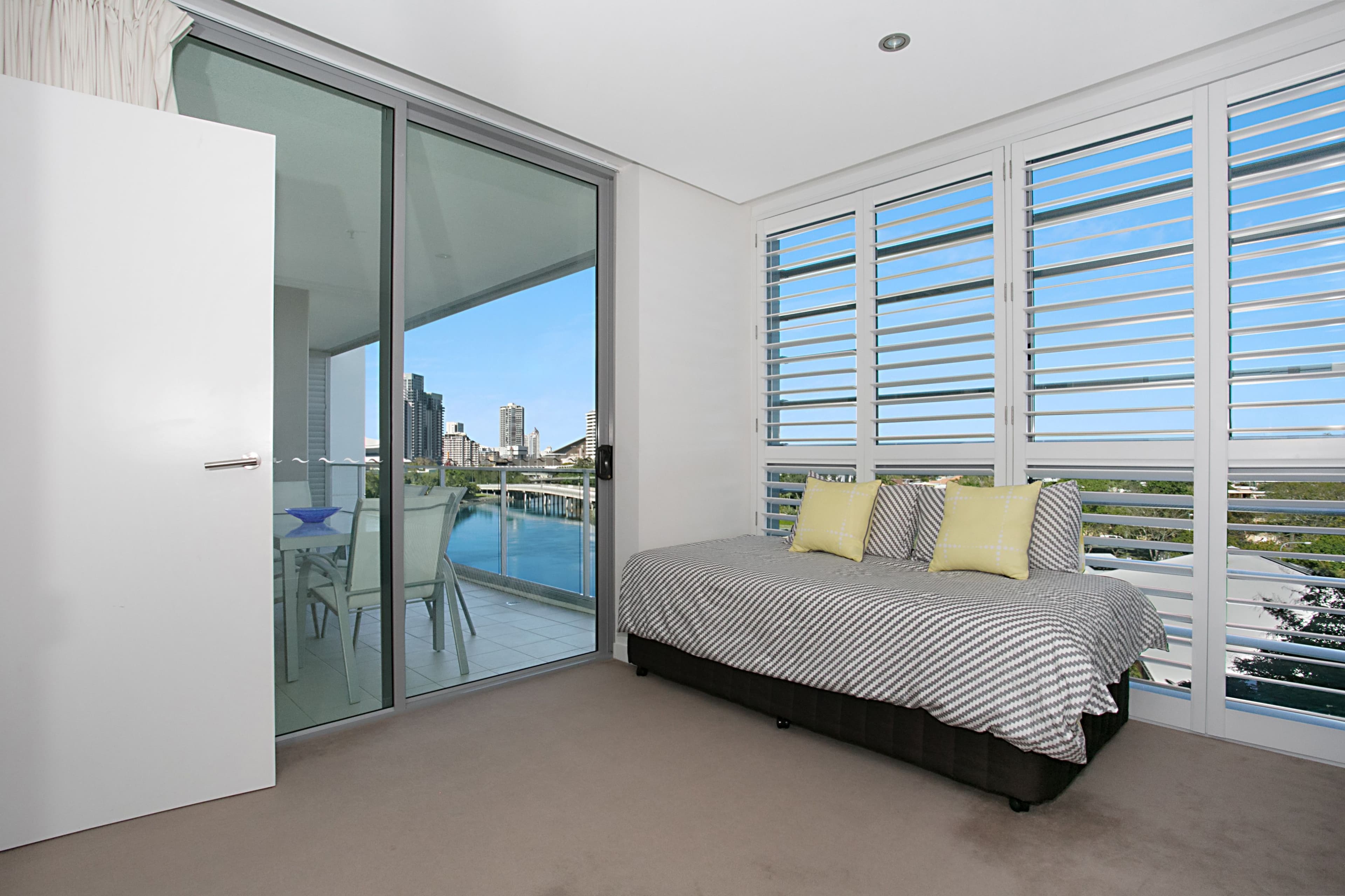 1401 'Freshwater Point' 33 TE Peters Drive, Broadbeach Waters QLD 4218, Broadbeach Waters - Thumbnail 7