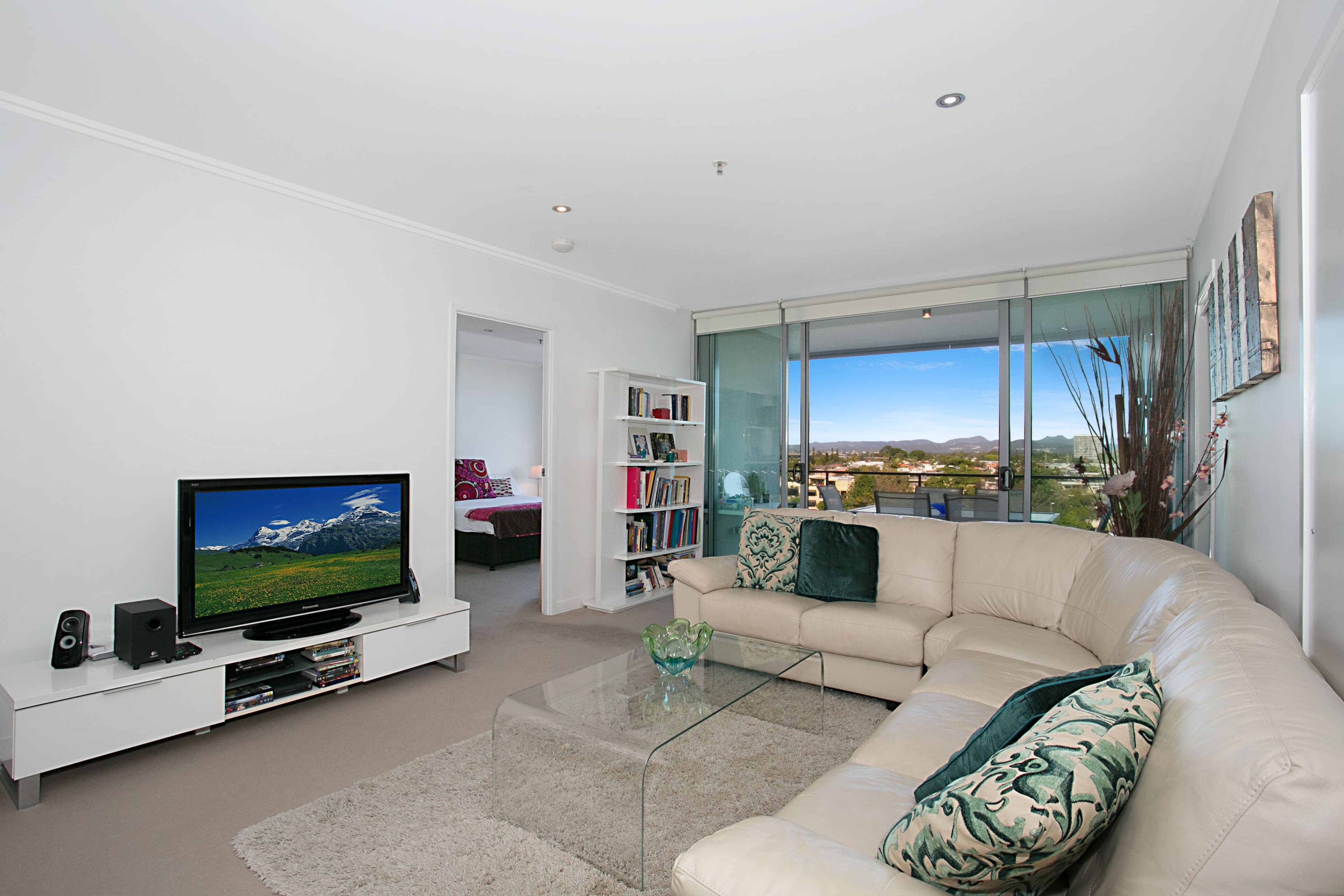 1401 'Freshwater Point' 33 TE Peters Drive, Broadbeach Waters QLD 4218, Broadbeach Waters - Thumbnail 2