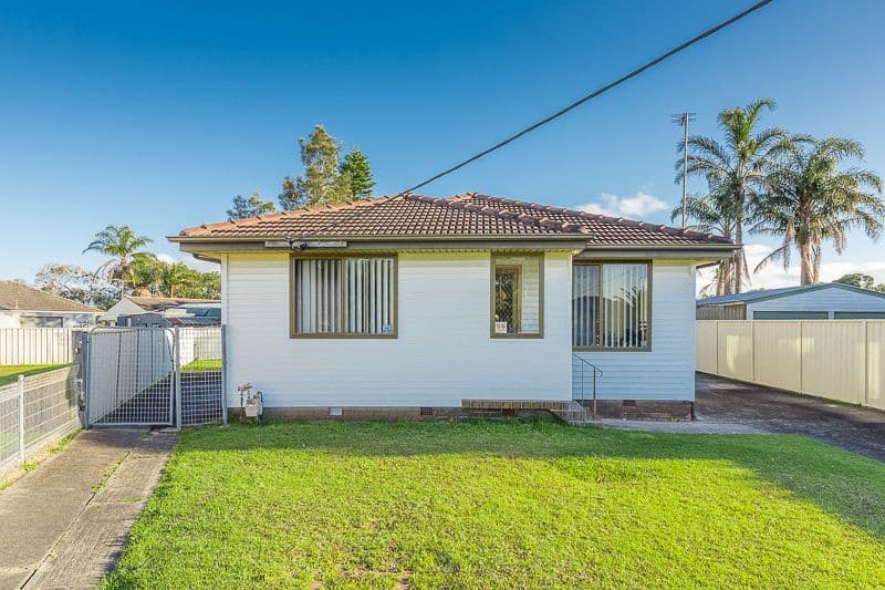 6 Mailey Place, Lake Illawarra - Image 1