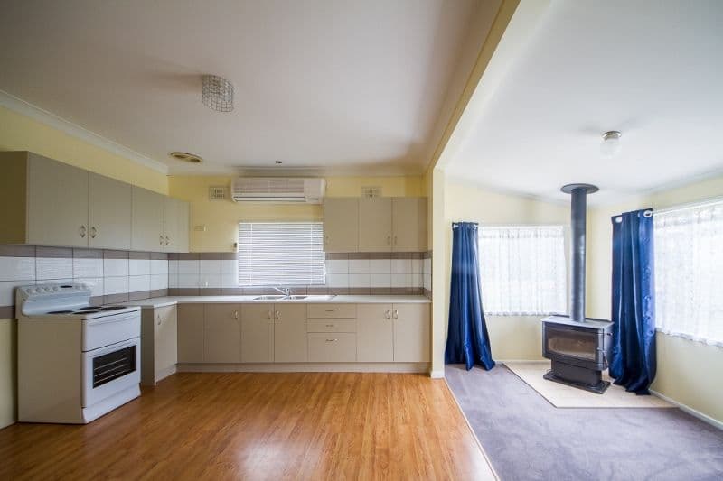 4 Cowra Street, Canowindra - Thumbnail 2