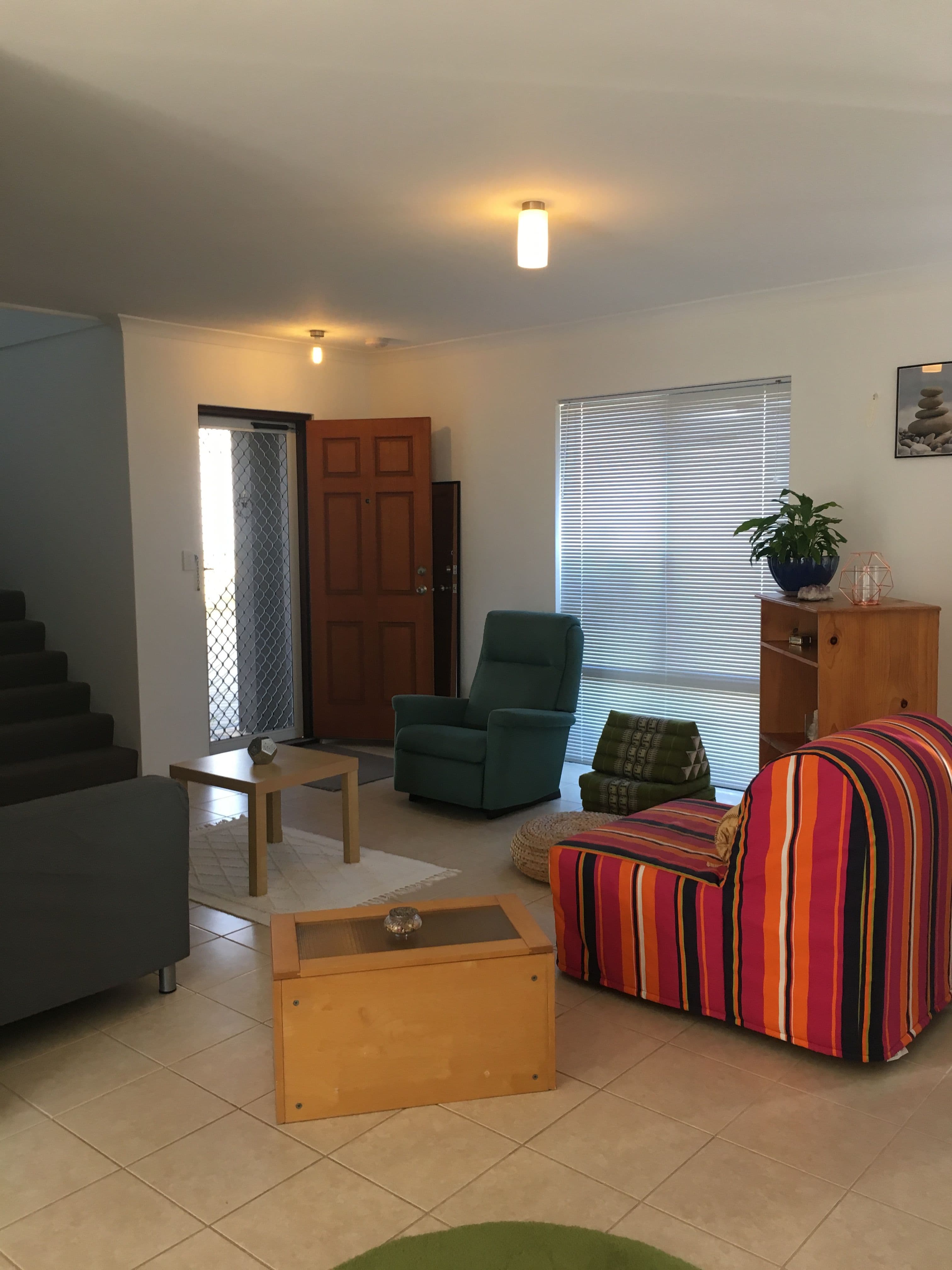 198B HUNTRISS Road, Doubleview WA 6018, Doubleview - Thumbnail 2