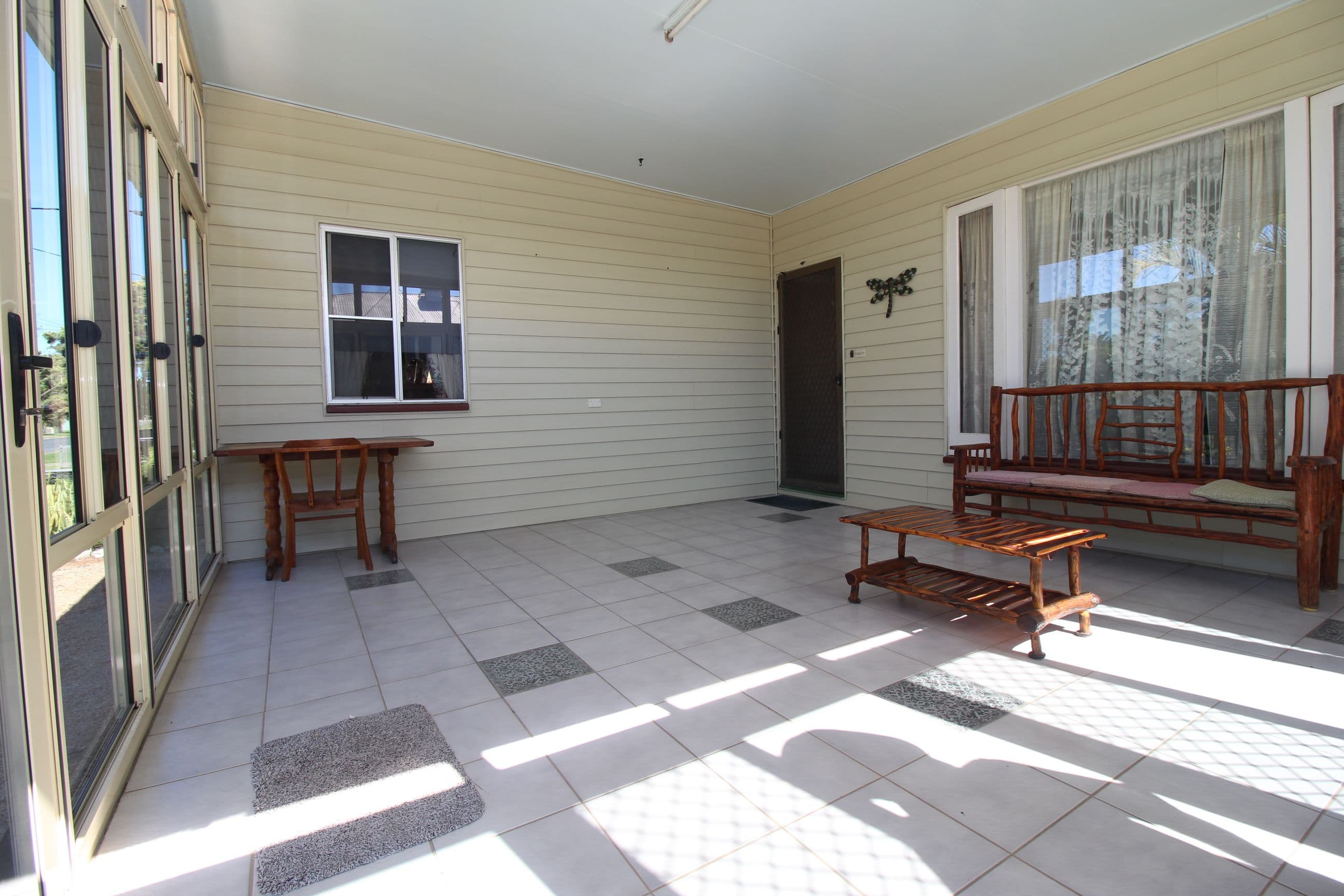 109 Ruby Street, Emerald QLD 4720, Emerald - Thumbnail 7