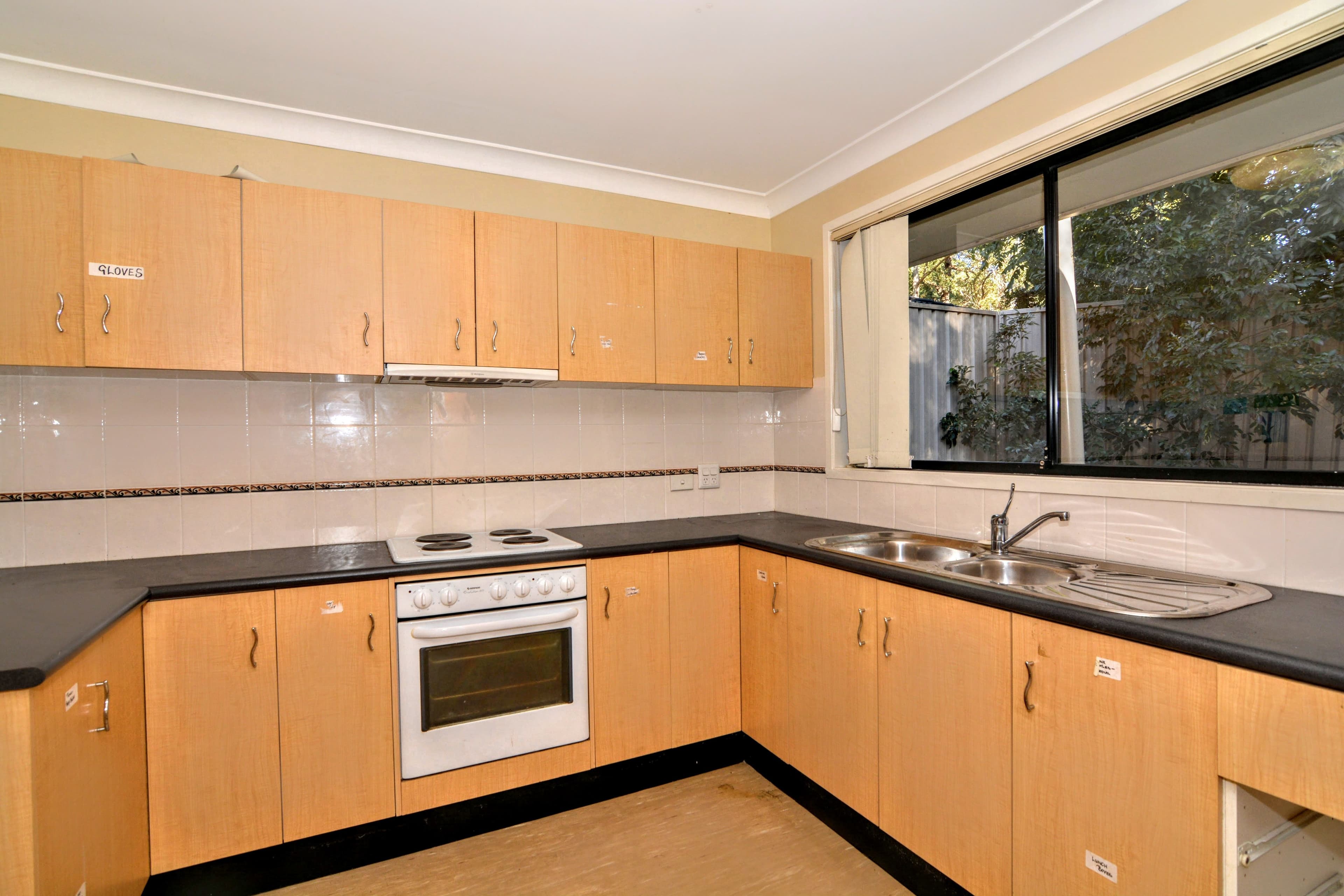 3 Brennan Avenue, Kincumber - Thumbnail 2