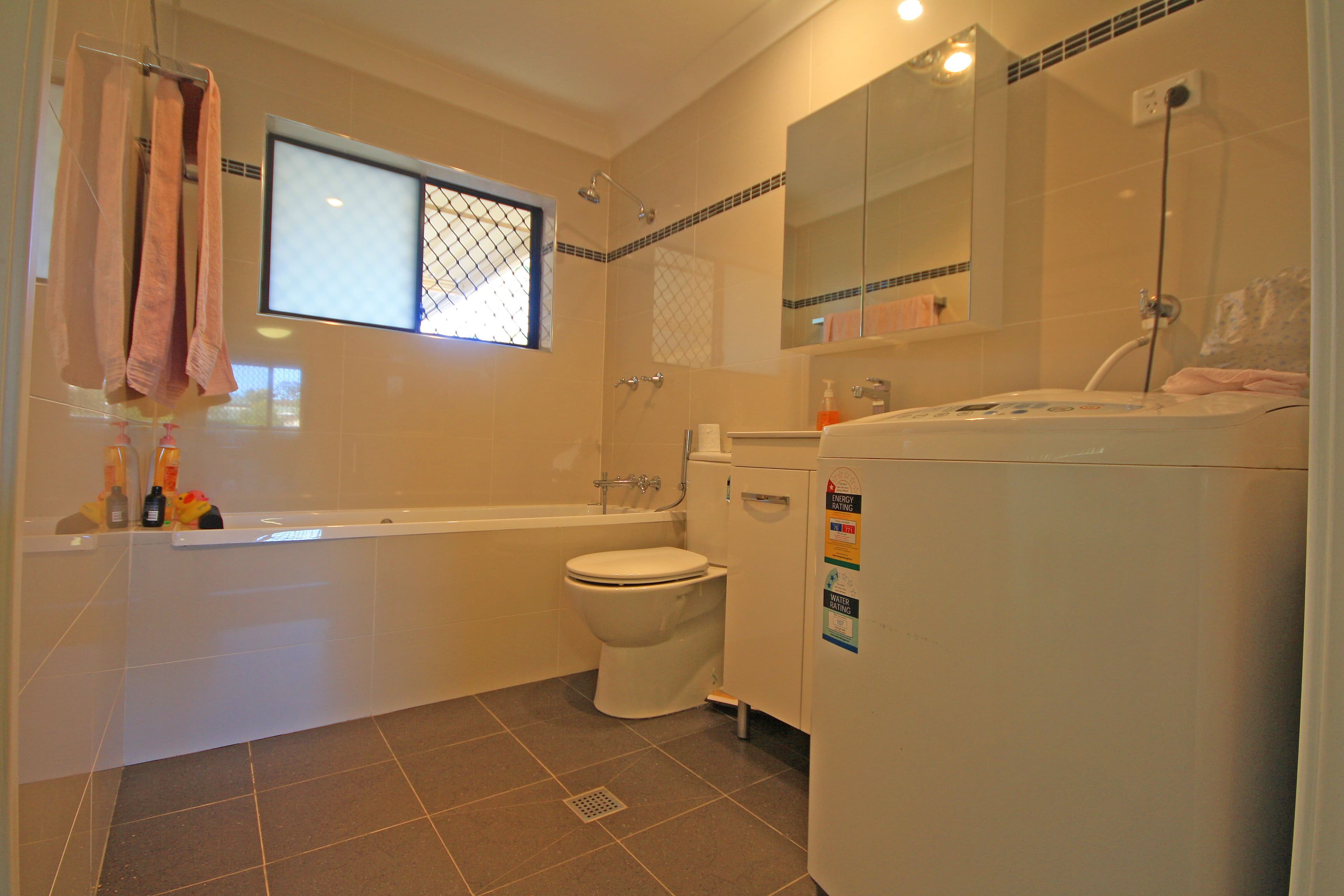 25 Trafalgar Street, Glenfield NSW 2167, Glenfield - Thumbnail 6
