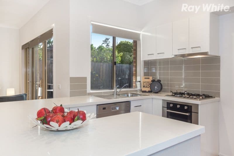 27 Wedge Crescent, Rowville VIC 3178, Rowville - Thumbnail 3