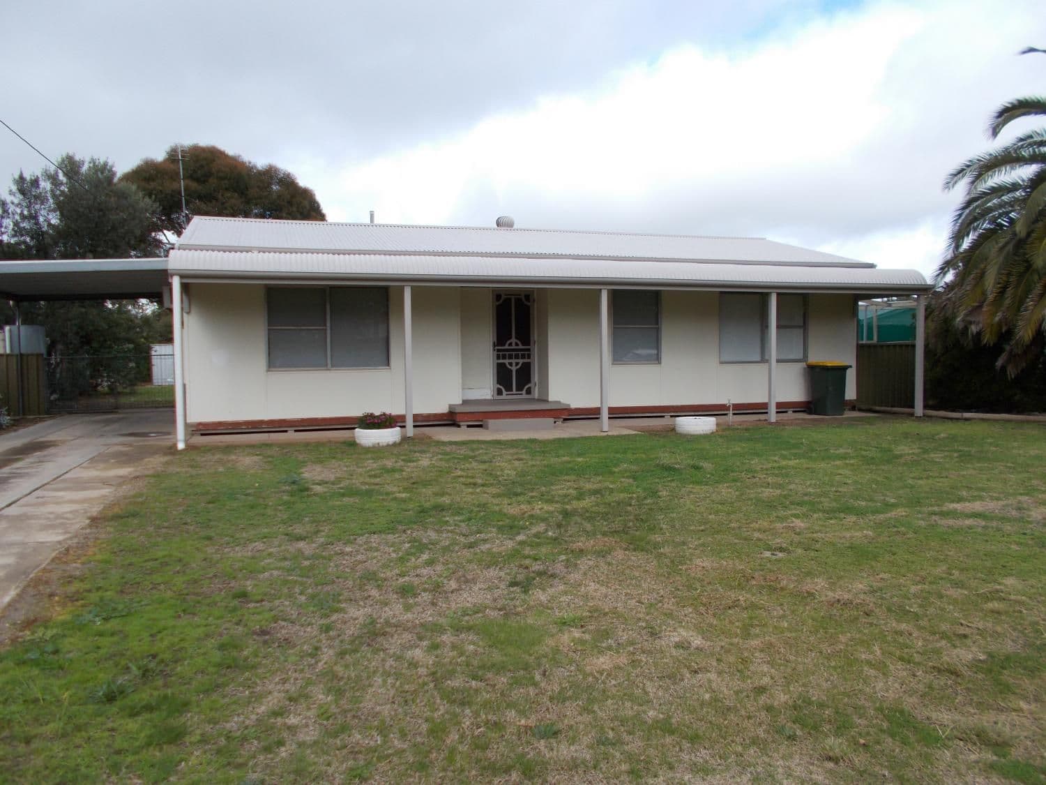 12 Buik Street, Bordertown SA 5268, Bordertown - Image 1