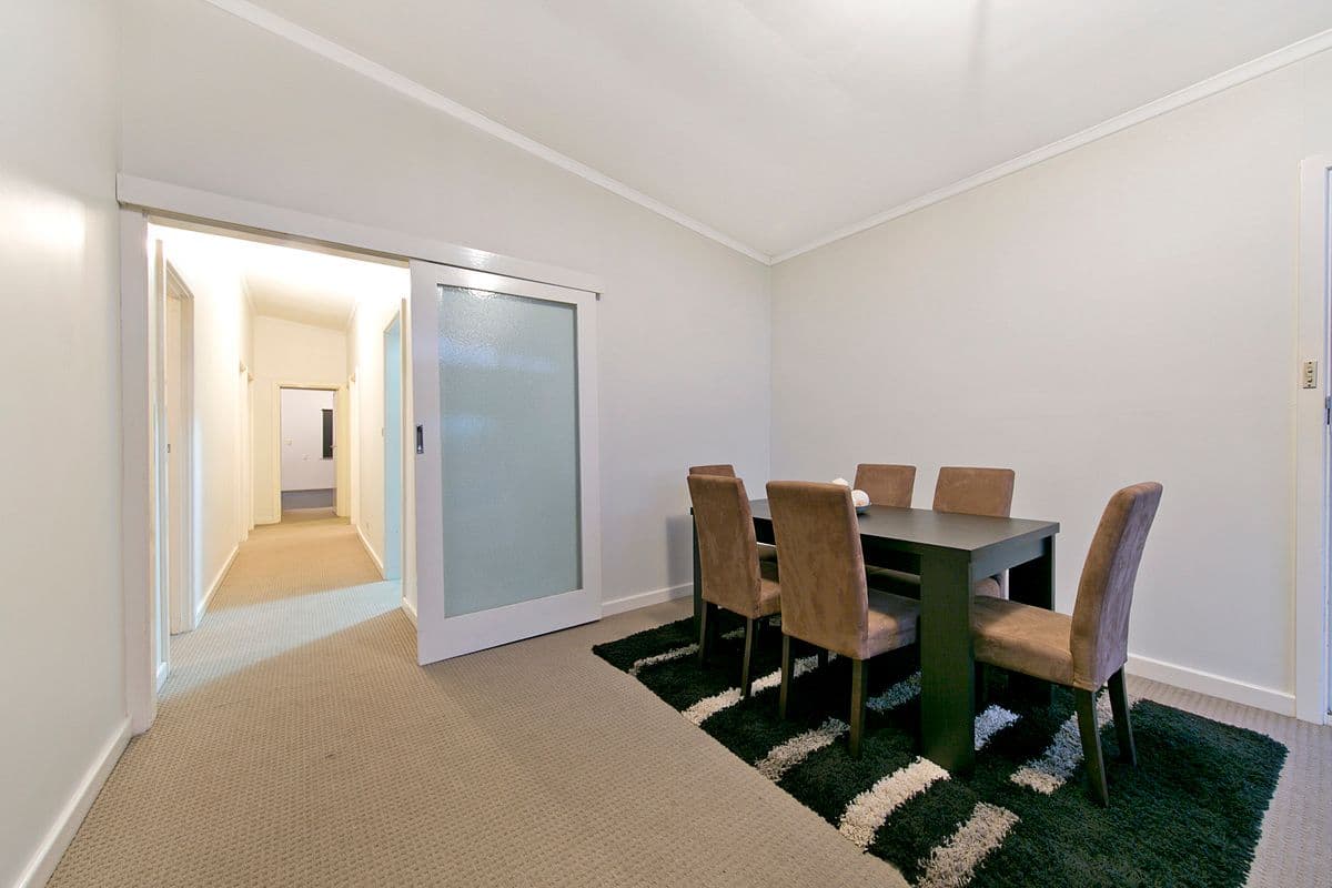 5 Eyre Crescent, Valley View SA 5093, Valley View - Thumbnail 5