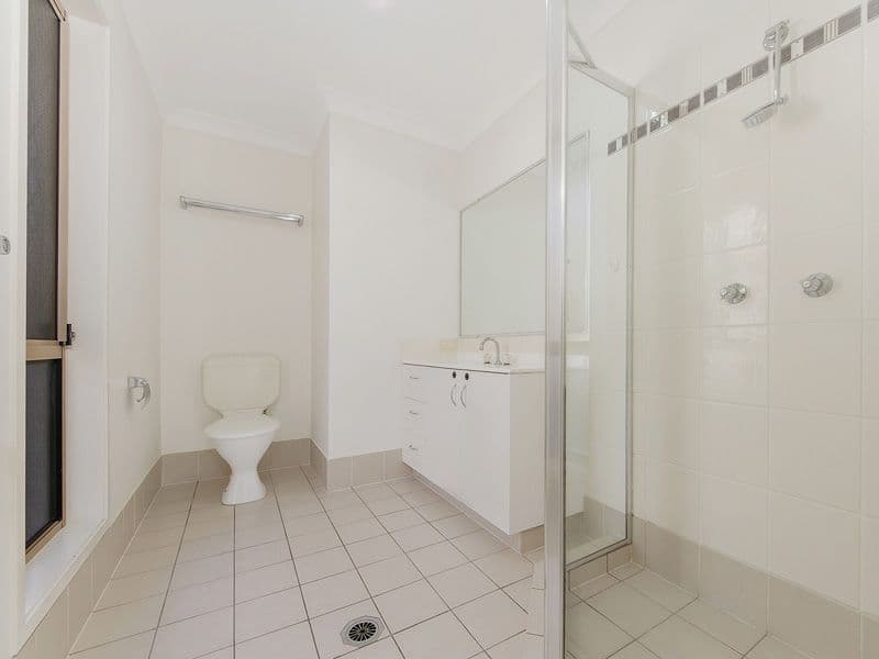 15 Witheren Circuit, Pacific Pines QLD 4211, Pacific Pines - Thumbnail 8