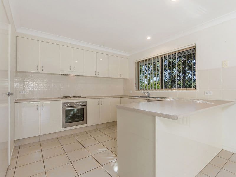 15 Witheren Circuit, Pacific Pines QLD 4211, Pacific Pines - Thumbnail 3