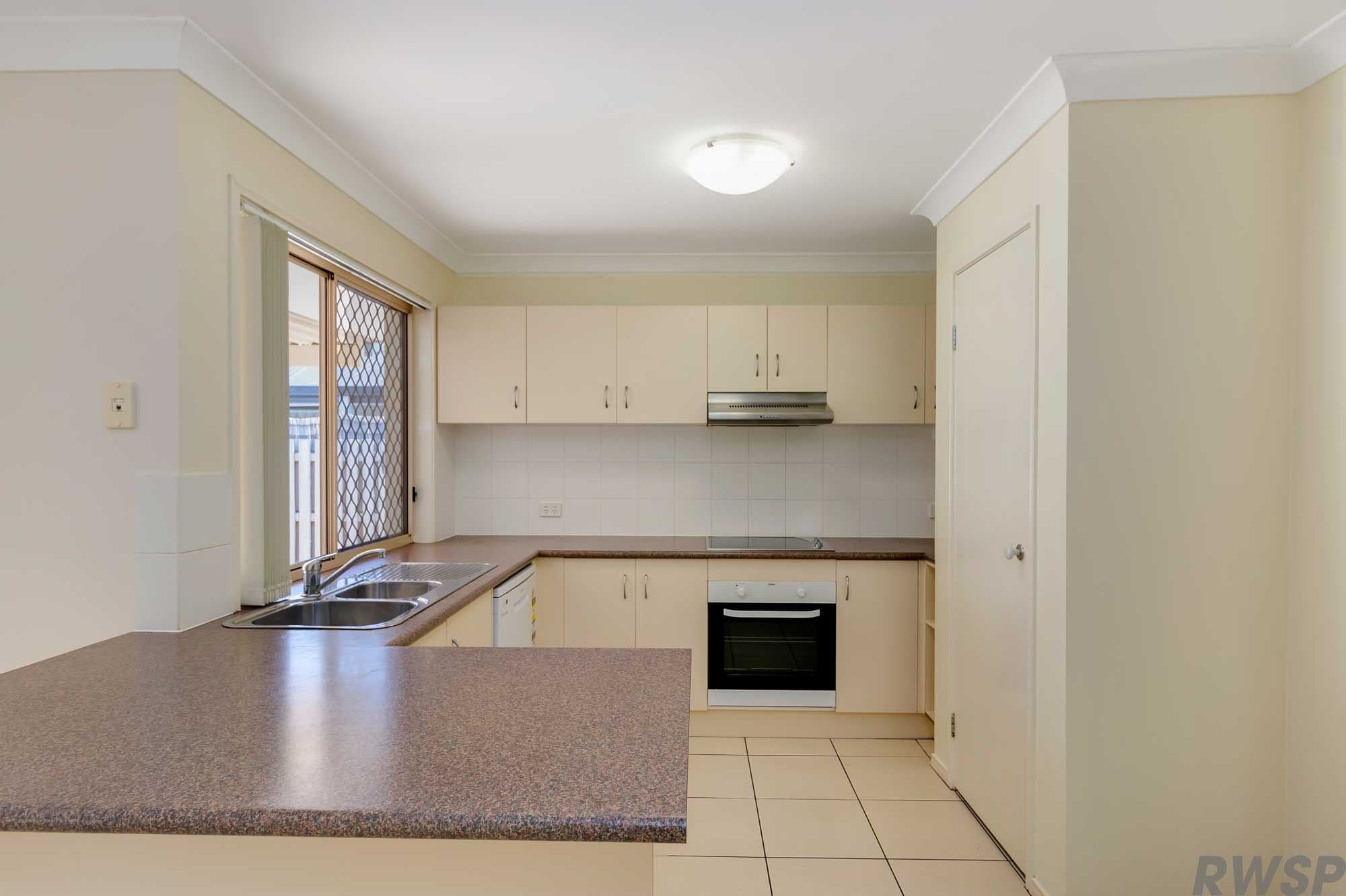 4 Shannonbrook Avenue, Ormeau QLD 4208, Ormeau - Thumbnail 3