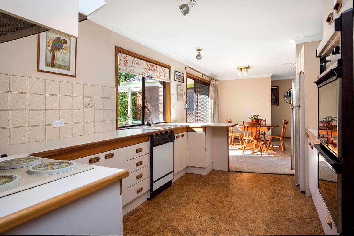 16 Austin Street, Illawong - Thumbnail 4