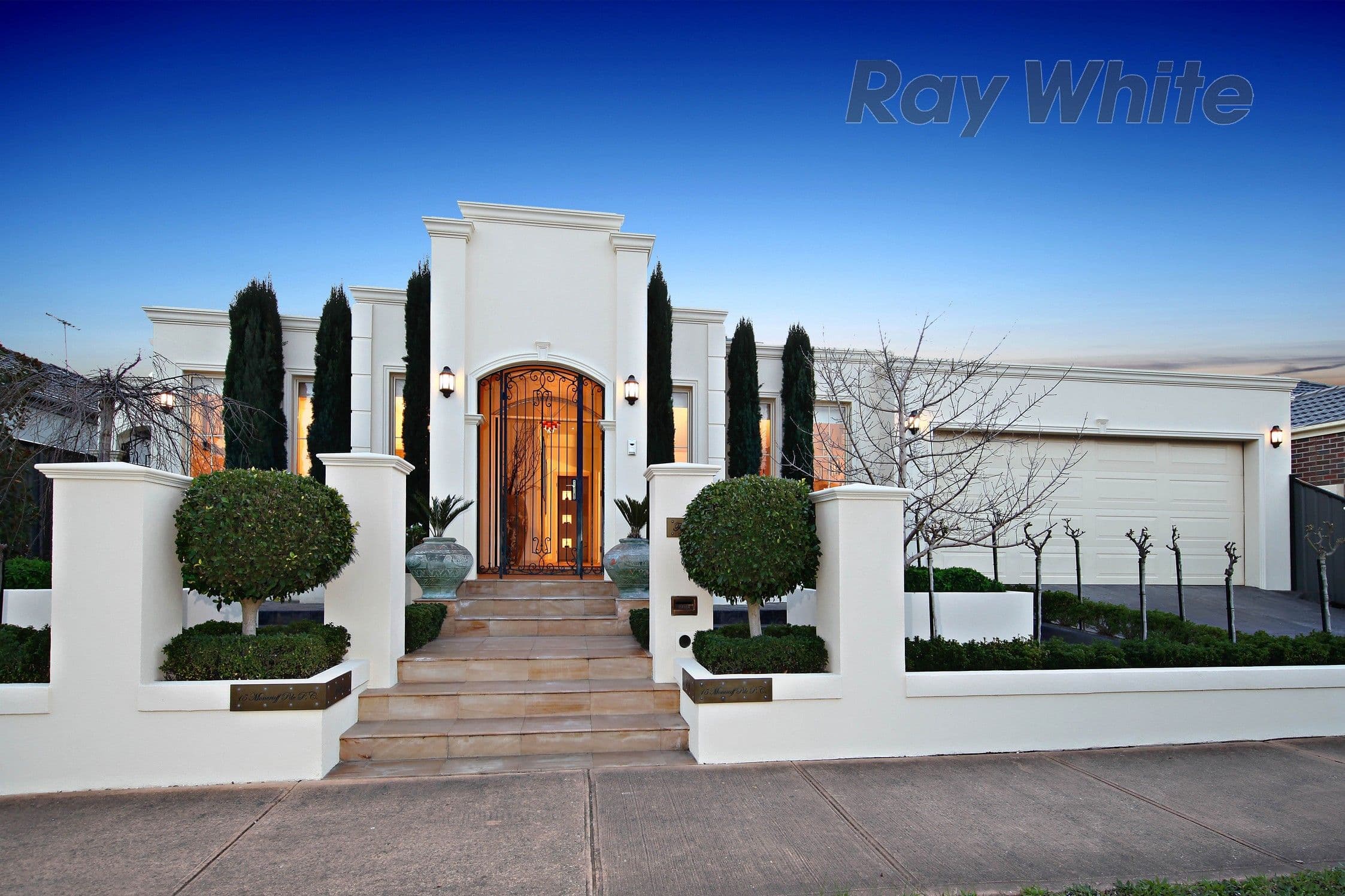 15 Moncrieff Parade, Point Cook VIC 3030, Point Cook - Thumbnail 3