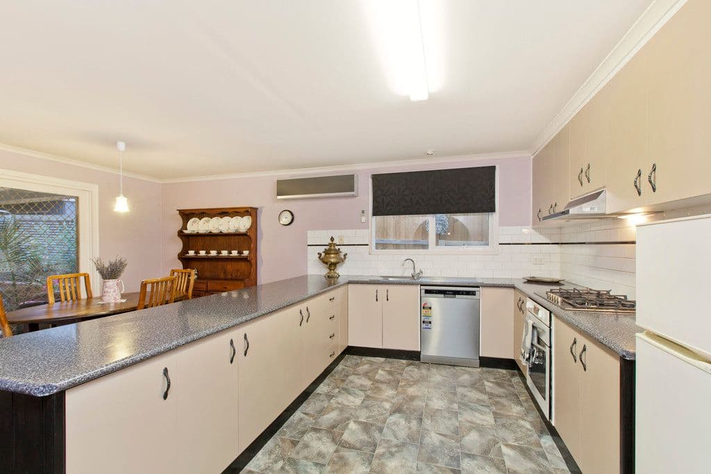 39 Service Street, Clunes VIC 3370, Clunes - Thumbnail 6