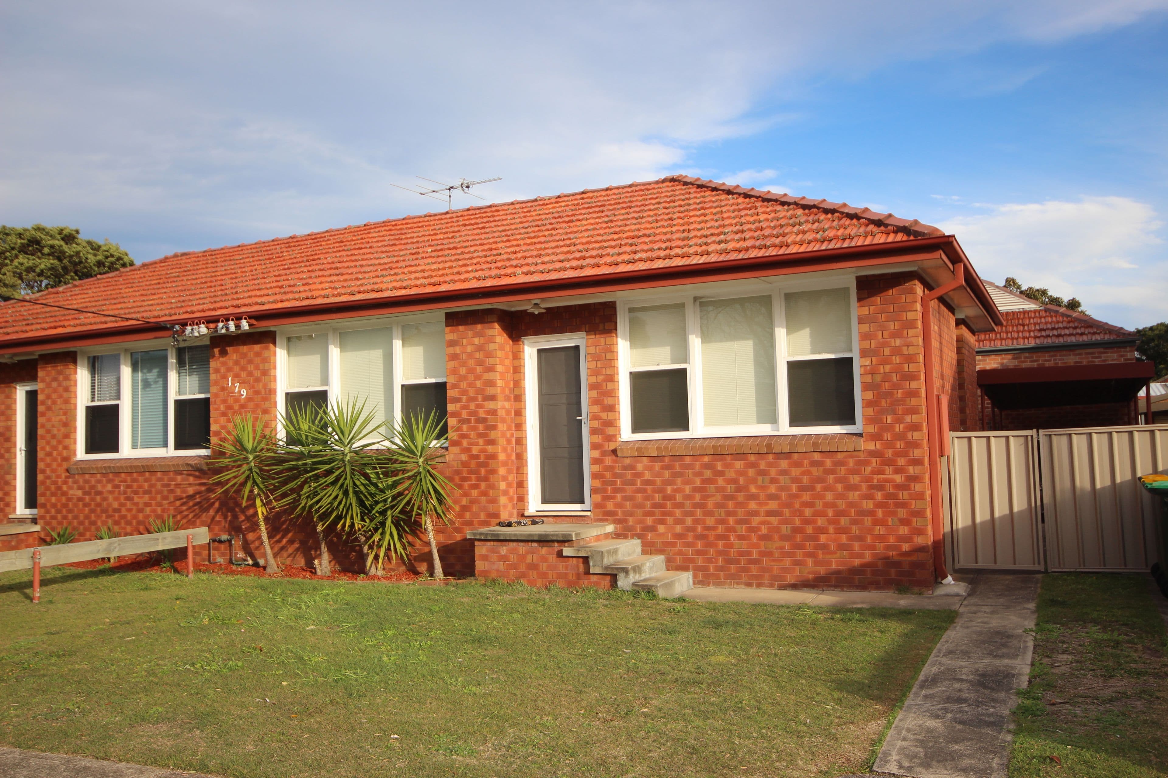2/179 kemp Street, Hamilton NSW 2303, Hamilton - Image 1