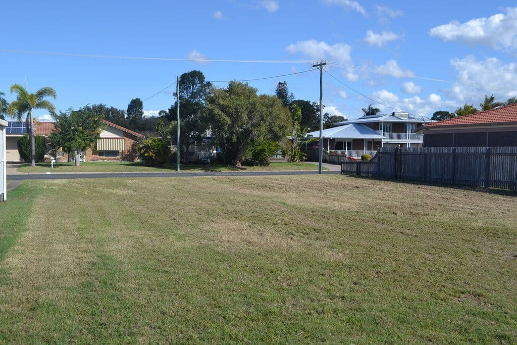 21 South Street, Urangan QLD 4655, Urangan - Thumbnail 3