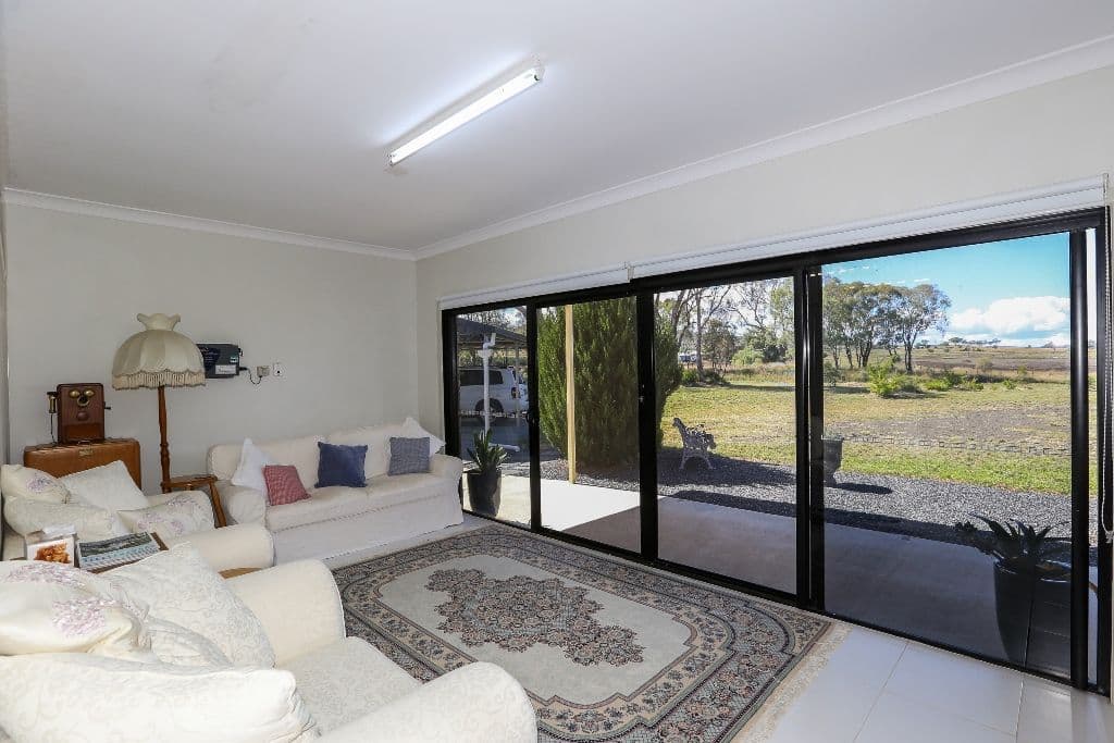 456 Saal Road, Spring Creek QLD 4361, Spring Creek - Thumbnail 4